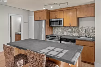 1829 NW Lovejoy St #305, Portland, OR 97209 - Photo 14