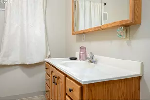 2837 SE 90th Pl, Portland, OR 97266 - Photo 28