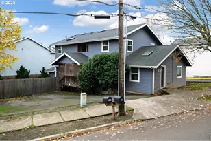 2837 SE 90th Pl, Portland, OR 97266 - Photo 2