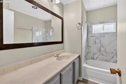 205 S 54th St #20, Springfield, OR 97478 - Photo 16