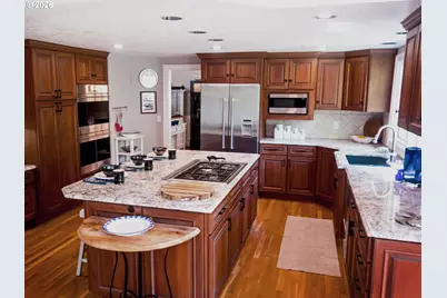 1876 Palisades Lake Ct, Lake Oswego, OR 97034 - Photo 8