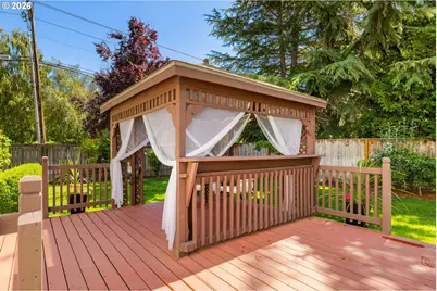 16050 NW Somerset Dr, Beaverton, OR 97006 - Photo 38