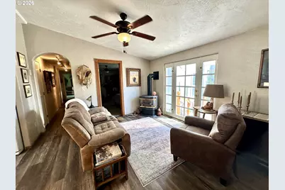 250 5th St, Baker City, OR 97814 - Photo 12