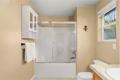 3650 SE Trellis Pl, Hillsboro, OR 97123 - Photo 22