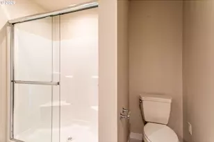 2614 Waterlily Dr, Eugene, OR 97403 - Photo 16