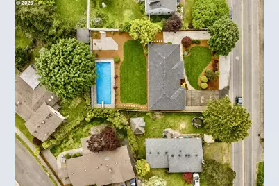 570 NW Birdsdale Ave, Gresham, OR 97030 - Photo 2