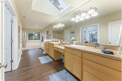 17511 Erin Ct, Lake Oswego, OR 97035 - Photo 24