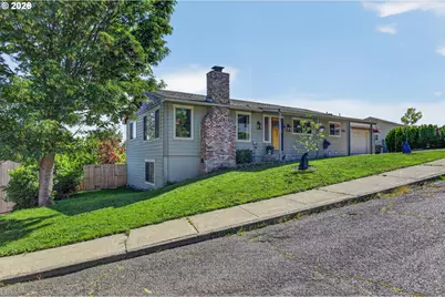713 E 21st Pl, The Dalles, OR 97058 - Photo 2