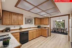 587 Wimbledon Ct, Eugene, OR 97401 - Photo 10