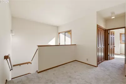587 Wimbledon Ct, Eugene, OR 97401 - Photo 16
