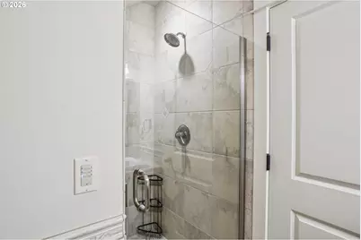 10137 SW Lancaster Rd, Portland, OR 97219 - Photo 28