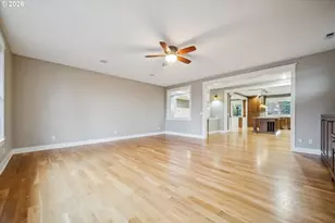 10137 SW Lancaster Rd, Portland, OR 97219 - Photo 10