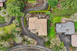 10137 SW Lancaster Rd, Portland, OR 97219 - Photo 38