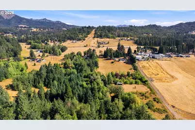 312 Bryant Ln, Roseburg, OR 97471 - Photo 40