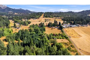 312 Bryant Ln, Roseburg, OR 97471 - Photo 40