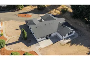 312 Bryant Ln, Roseburg, OR 97471 - Photo 36