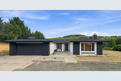 312 Bryant Ln, Roseburg, OR 97471 - Photo 12