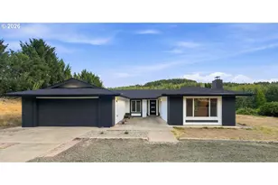 312 Bryant Ln, Roseburg, OR 97471 - Photo 12