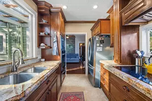 265 S Empire Blvd, Coos Bay, OR 97420 - Photo 10