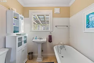 265 S Empire Blvd, Coos Bay, OR 97420 - Photo 20