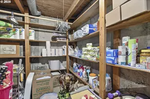 17821 SE Morrison Ct, Portland, OR 97233 - Photo 28