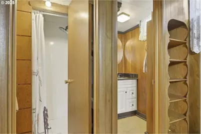 17821 SE Morrison Ct, Portland, OR 97233 - Photo 24