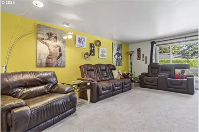 17821 SE Morrison Ct, Portland, OR 97233 - Photo 6