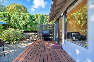 2635 SW Sherwood Pl, Portland, OR 97201 - Photo 30