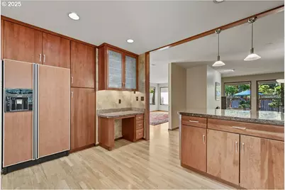 2635 SW Sherwood Pl, Portland, OR 97201 - Photo 12