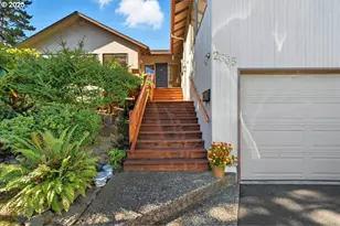 2635 SW Sherwood Pl, Portland, OR 97201 - Photo 2