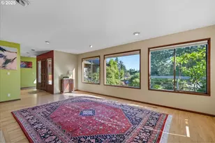 2635 SW Sherwood Pl, Portland, OR 97201 - Photo 8