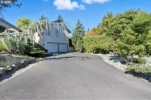 2635 SW Sherwood Pl, Portland, OR 97201 - Photo 40