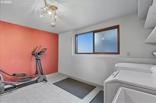 2635 SW Sherwood Pl, Portland, OR 97201 - Photo 26