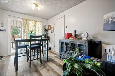 3999 Virginia Ave, Springfield, OR 97478 - Photo 8