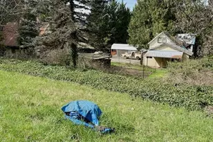 814 NW Pleasant View Dr, La Center, WA 98629 - Photo 16