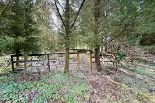 814 NW Pleasant View Dr, La Center, WA 98629 - Photo 12