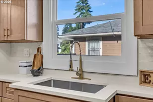 7824 SE Yamhill St, Portland, OR 97215 - Photo 14