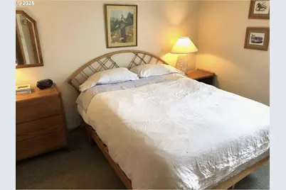 804 Riverside St, Maupin, OR 97037 - Photo 10