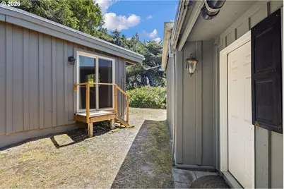 88481 1st Ave, Florence, OR 97439 - Photo 20