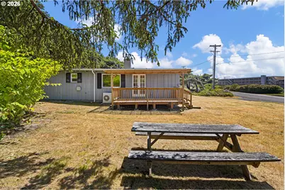 88481 1st Ave, Florence, OR 97439 - Photo 32