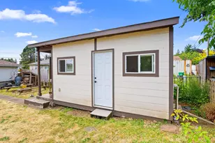 12045 SE Tibbetts St, Portland, OR 97266 - Photo 34