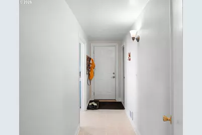 12045 SE Tibbetts St, Portland, OR 97266 - Photo 16
