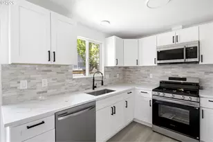7563 SE Flavel St, Portland, OR 97206 - Photo 10