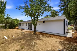 7563 SE Flavel St, Portland, OR 97206 - Photo 4