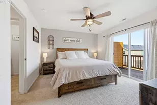 2243 SE 19th St, Gresham, OR 97080 - Photo 18