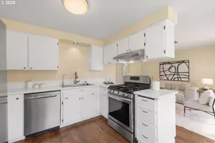 5677 NW 180th Pl, Portland, OR 97229 - Photo 8