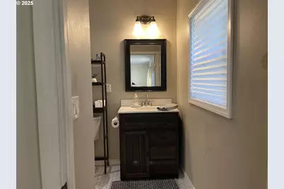 24291 SW Rogers Rd, Sheridan, OR 97378 - Photo 18