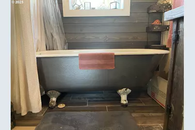 24291 SW Rogers Rd, Sheridan, OR 97378 - Photo 12