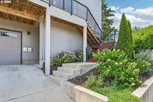 1336 NE Holland St, Portland, OR 97211 - Photo 2