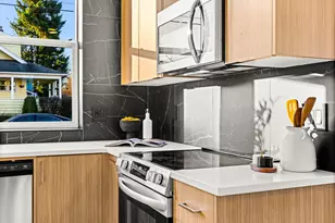 2930 NE 62nd Ave, Portland, OR 97213 - Photo 4